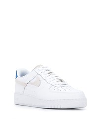 Sneakers basse in pelle bianche e blu di Nike