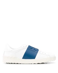 Sneakers basse in pelle bianche e blu di Valentino Garavani