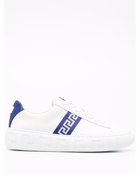 Sneakers basse in pelle bianche e blu di Versace