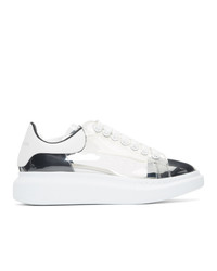 Sneakers basse in pelle bianche e nere di Alexander McQueen