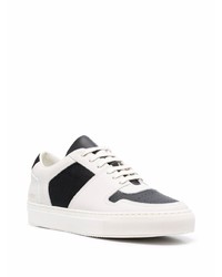 Sneakers basse in pelle bianche e nere di Common Projects