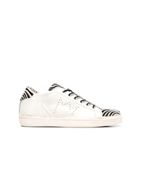 Sneakers basse in pelle bianche e nere di Leather Crown