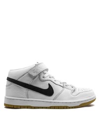 Sneakers basse in pelle bianche e nere di Nike