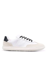 Sneakers basse in pelle bianche e nere di Tommy Hilfiger