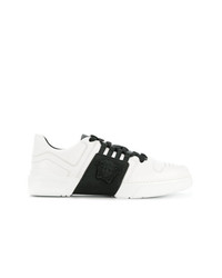 Sneakers basse in pelle bianche e nere di Versace
