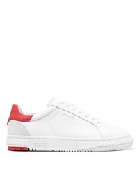 Sneakers basse in pelle bianche e rosse di Axel Arigato