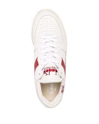 Sneakers basse in pelle bianche e rosse di Diadora
