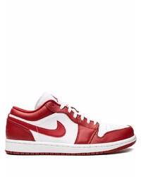 Sneakers basse in pelle bianche e rosse di Jordan