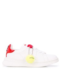 Sneakers basse in pelle bianche e rosse di Marc Jacobs