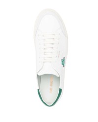 Sneakers basse in pelle bianche e verdi di Axel Arigato