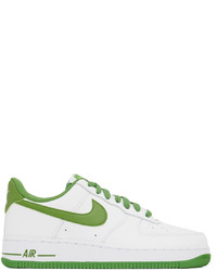 Sneakers basse in pelle bianche e verdi di Nike