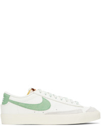 Sneakers basse in pelle bianche e verdi di Nike