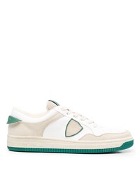 Sneakers basse in pelle bianche e verdi di Philippe Model Paris