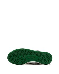 Sneakers basse in pelle bianche e verdi di Reebok
