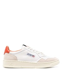Sneakers basse in pelle bianche di AUTRY