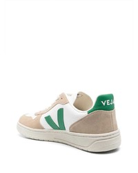 Sneakers basse in pelle bianche di Veja