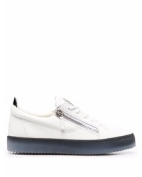 Sneakers basse in pelle bianche di Giuseppe Zanotti