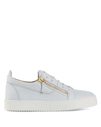 Sneakers basse in pelle bianche di Giuseppe Zanotti