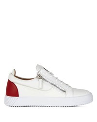 Sneakers basse in pelle bianche di Giuseppe Zanotti