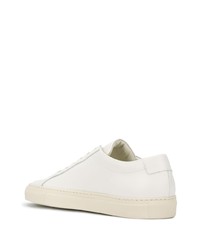 Sneakers basse in pelle bianche di Common Projects