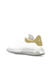 Sneakers basse in pelle bianche di Alexander McQueen