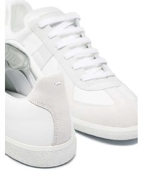 Sneakers basse in pelle bianche di Maison Margiela