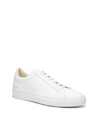 Sneakers basse in pelle bianche di Common Projects