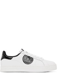 Sneakers basse in pelle bianche di VERSACE JEANS COUTURE