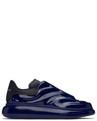 Sneakers basse in pelle blu scuro di Alexander McQueen