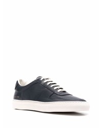 Sneakers basse in pelle blu scuro di Common Projects