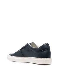 Sneakers basse in pelle blu scuro di Common Projects