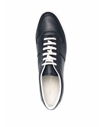 Sneakers basse in pelle blu scuro di Common Projects