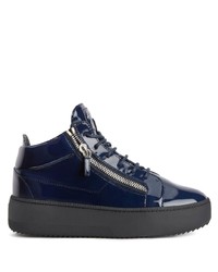 Sneakers basse in pelle blu scuro di Giuseppe Zanotti
