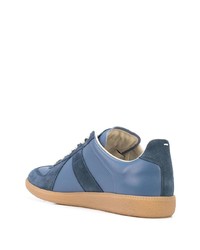 Sneakers basse in pelle blu di Maison Margiela