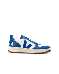 Sneakers basse in pelle blu di Veja
