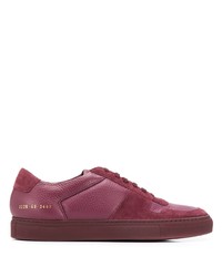 Sneakers basse in pelle bordeaux di Common Projects