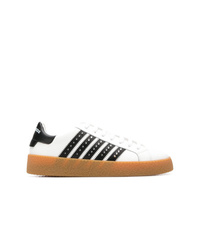Sneakers basse in pelle decorate bianche e nere di DSQUARED2
