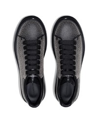 Sneakers basse in pelle decorate nere di Alexander McQueen