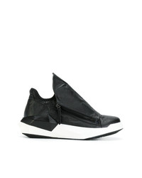 Sneakers basse in pelle geometriche nere di Cinzia Araia