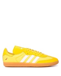 Sneakers basse in pelle gialle di adidas