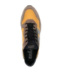 Sneakers basse in pelle gialle di Hogan
