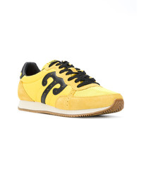 Sneakers basse in pelle gialle di Wushu
