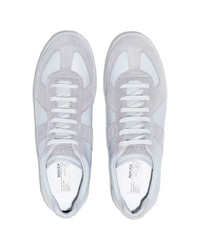 Sneakers basse in pelle grigie di Maison Margiela