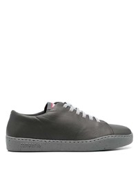 Sneakers basse in pelle grigio scuro di Camper