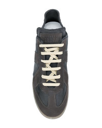 Sneakers basse in pelle grigio scuro di Maison Margiela