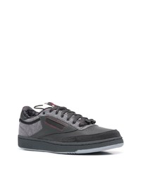 Sneakers basse in pelle grigio scuro di Reebok