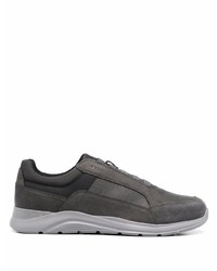 Sneakers basse in pelle grigio scuro di Geox