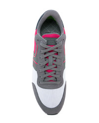 Sneakers basse in pelle grigio scuro di BOSS HUGO BOSS