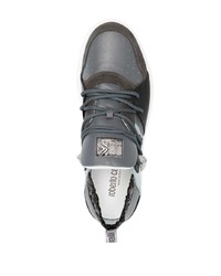 Sneakers basse in pelle grigio scuro di Roberto Cavalli