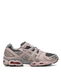 Sneakers basse in pelle marroni di Asics